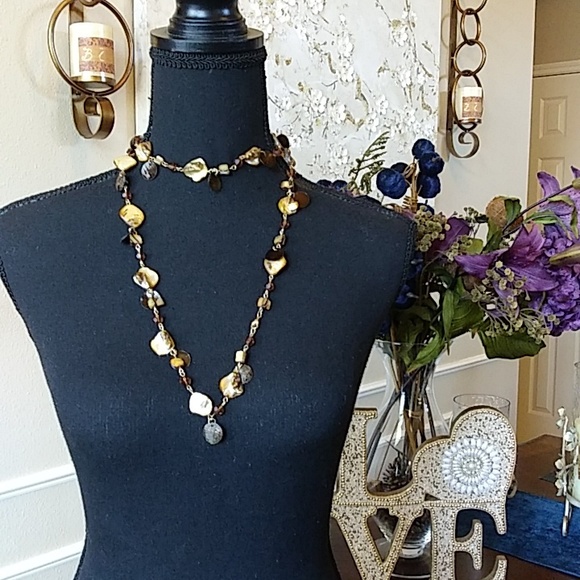 Sea Shell Embellished Bronze And Tan Stament Necklace - Picture 11 of 17